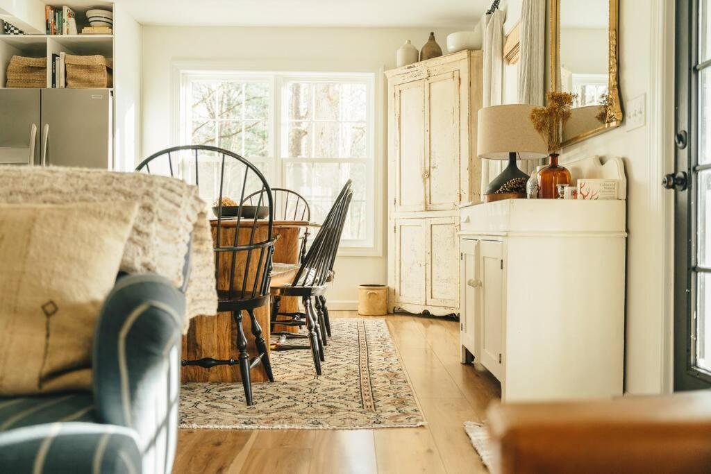 Cozy Cottage, Hot Tub, Fire Pit, 15Min To Hudson And Hiking Catskill Luaran gambar