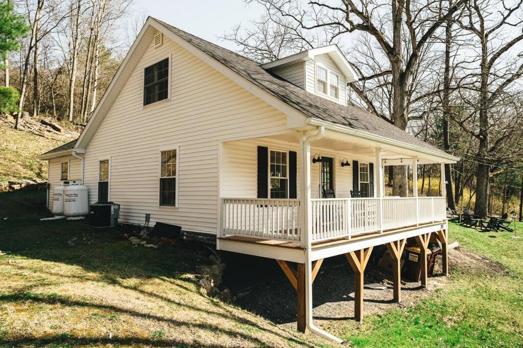 Cozy Cottage, Hot Tub, Fire Pit, 15Min To Hudson And Hiking Catskill Luaran gambar